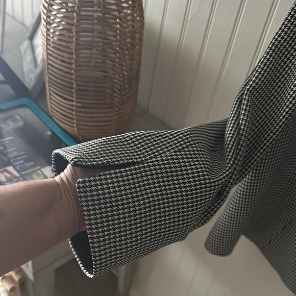 Like new! Jones Wear Black and White Blazer with Notched Lapel sz 18 - Picture 11 of 13